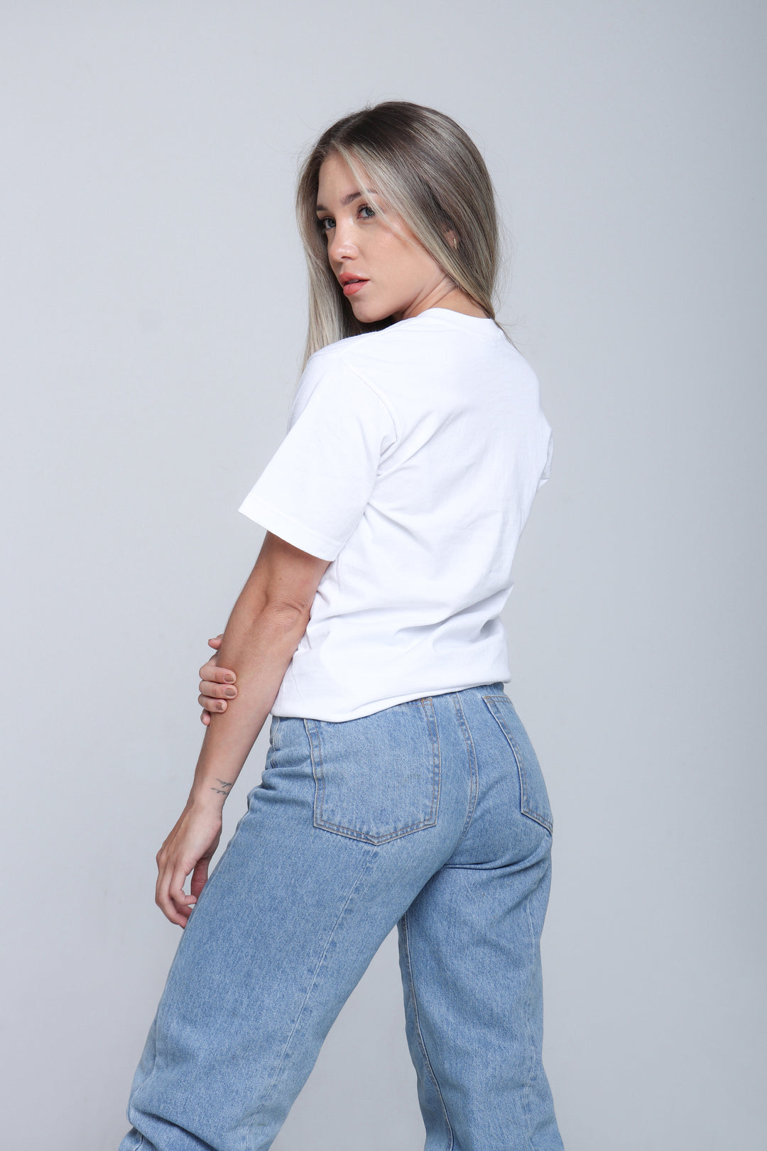 Franela Clásica Cuello O - Blanco - 1300BL-001 
