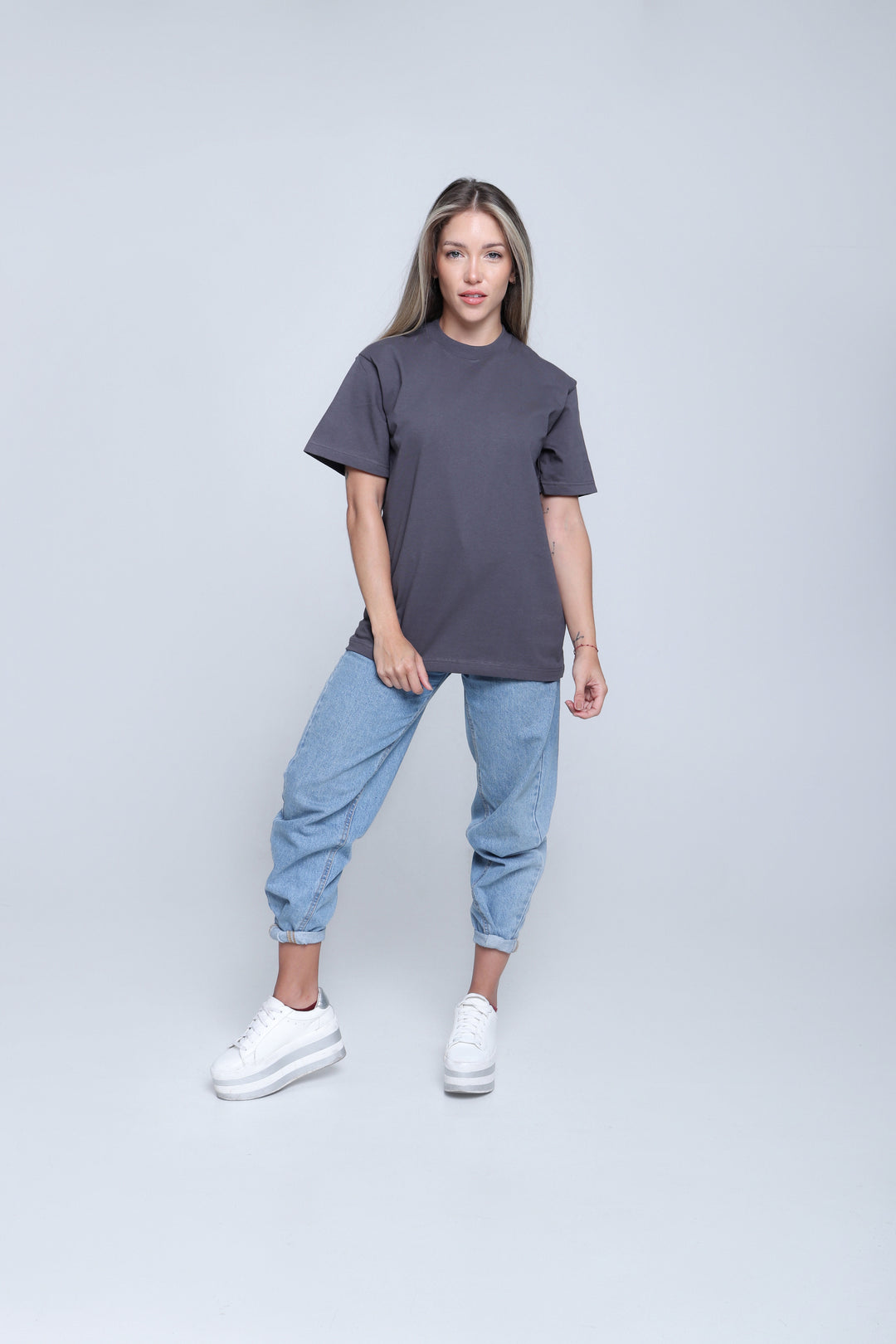 Franela Clásica Cuello O - Gris Oscuro - 1300GO-002 
