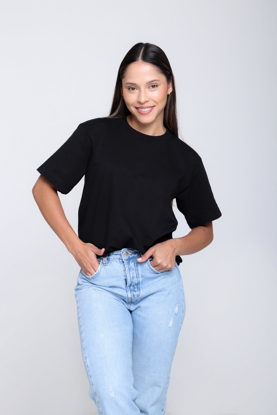 Franela Clásica Cuello O - Negro - 1300NG-004 