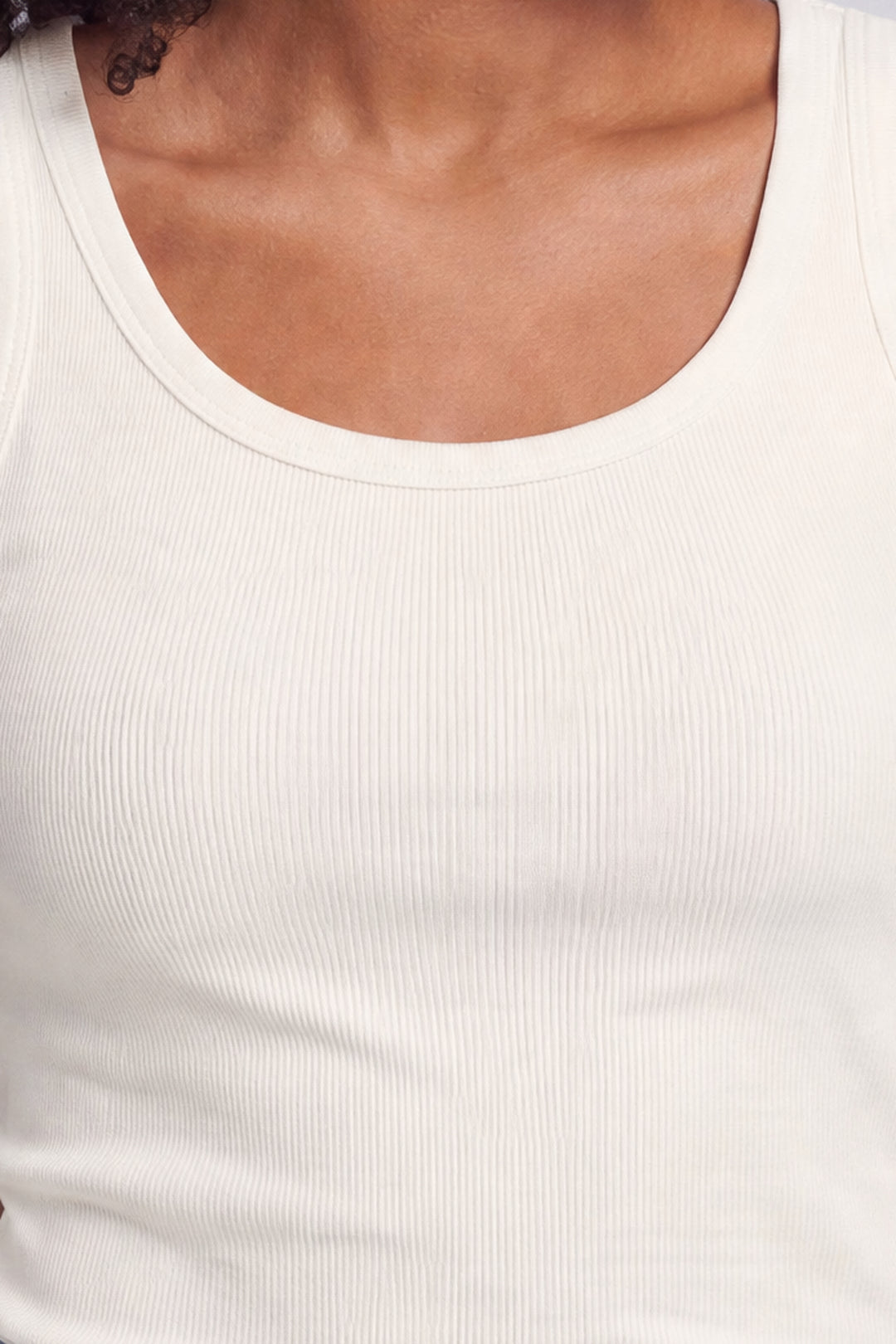 Camiseta Madrid 1153 · Color: BM · Detalle de cuello y tejido 