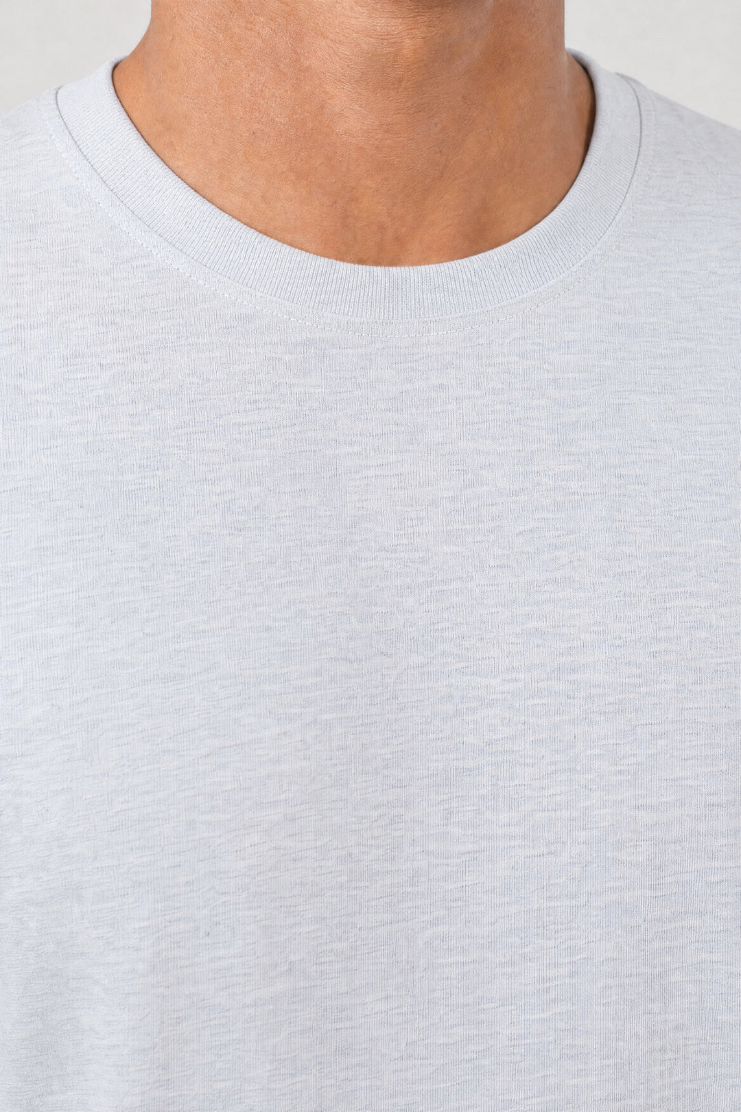 Franela Casual 1356 · Color: ME · Detalle de cuello y tejido 