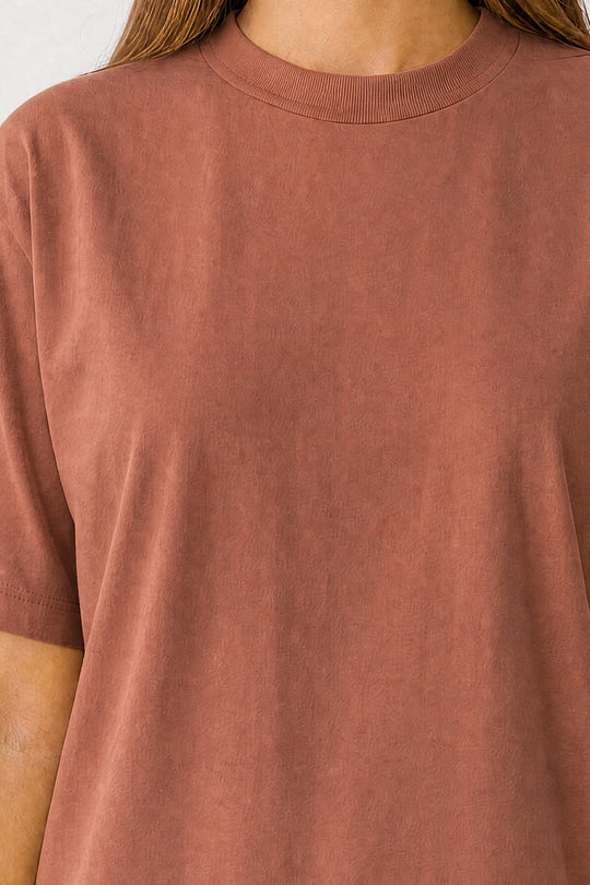 Franela Clásica Cuello O 1300 · Mujer · Color: CO · Detalle del cuello y tejido 