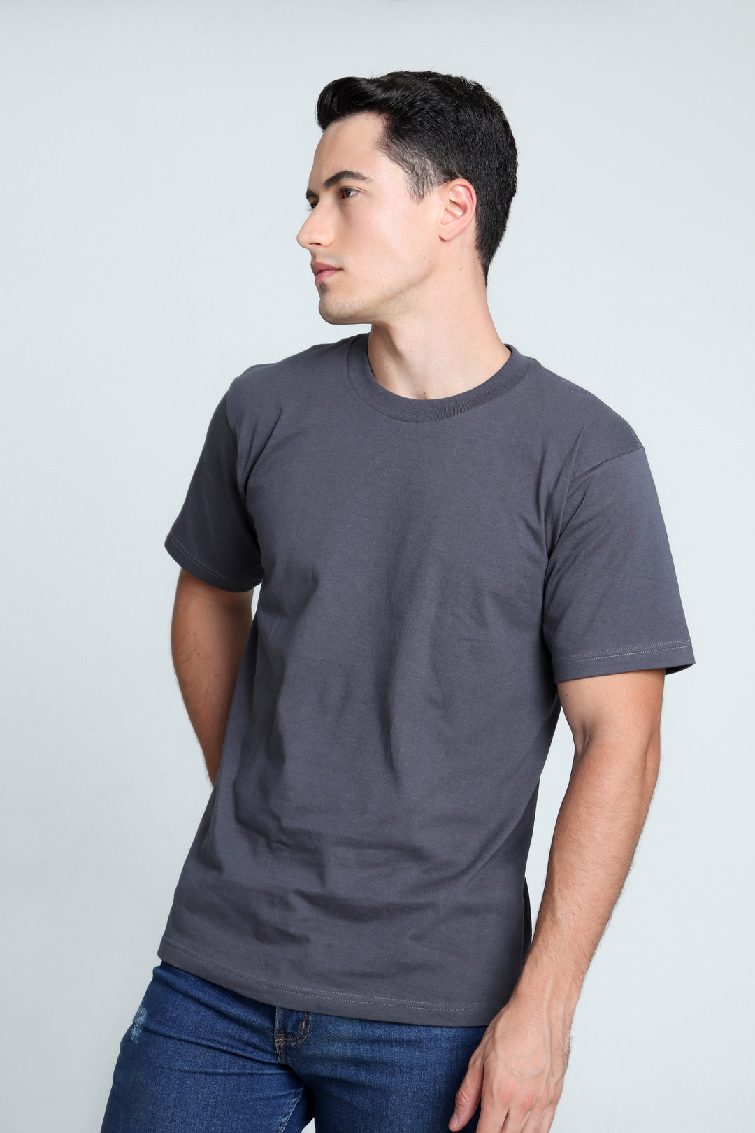 Franela Clásica Cuello O de hombre 1300GO - Gris Oscuro - Foto 03 