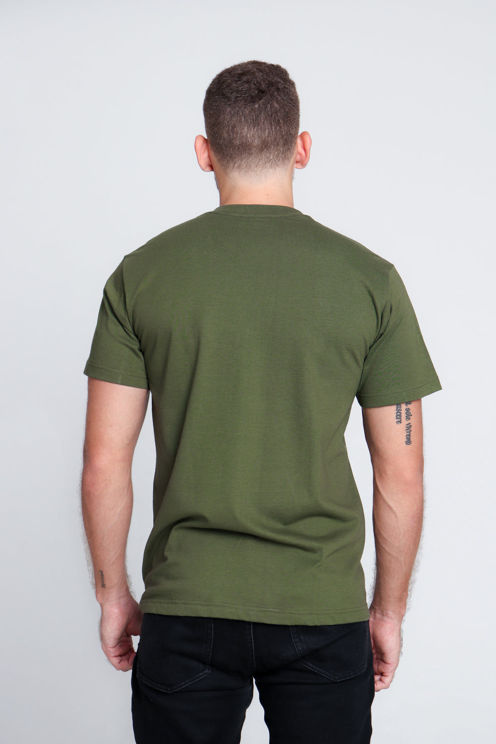 Franela Clásica Cuello O de hombre 1300VO - Verde Oliva - Foto 02 #color_vo