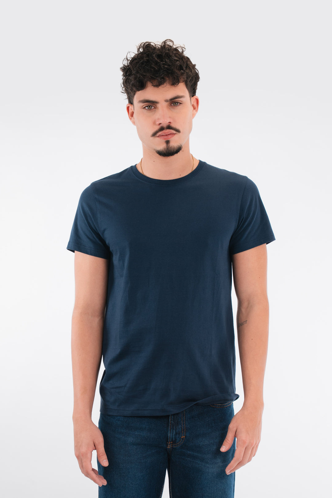 Franela Básica de hombre 1355ZM - Azul Marino - Foto 02 