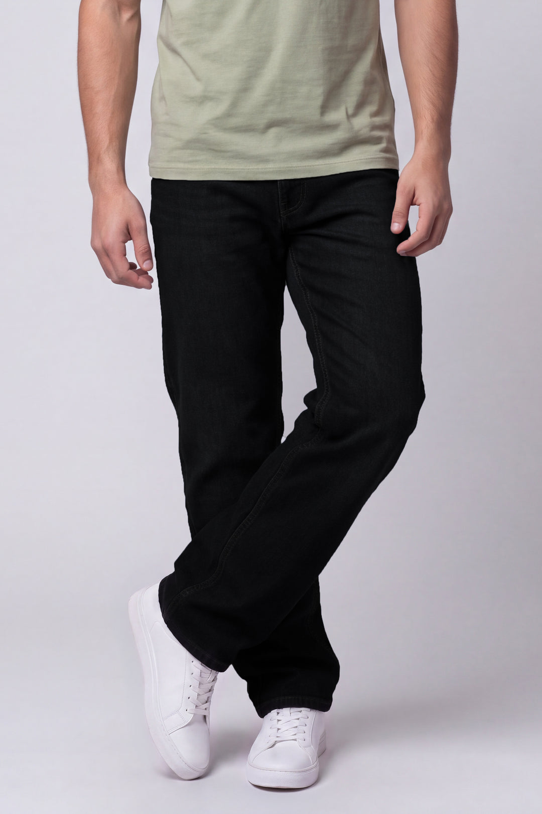Jean Regular de hombre 4401NG - Negro - Foto 02 