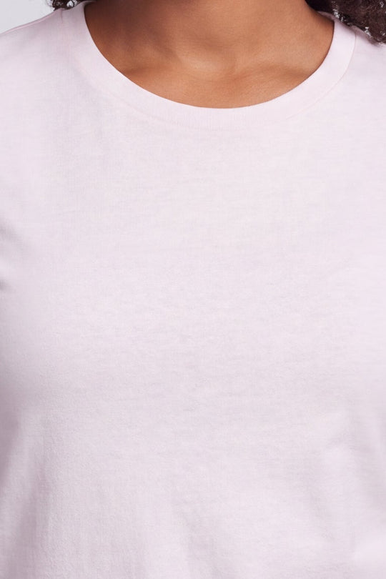 Franela Eddy · Color: BT · Detalle del cuello y tejido 