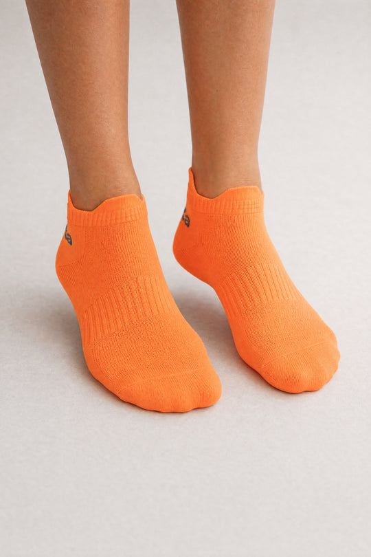 Medias Tobilleras Deportivas 3228 · Mujer · Color: NJ · Frontal de los pies 