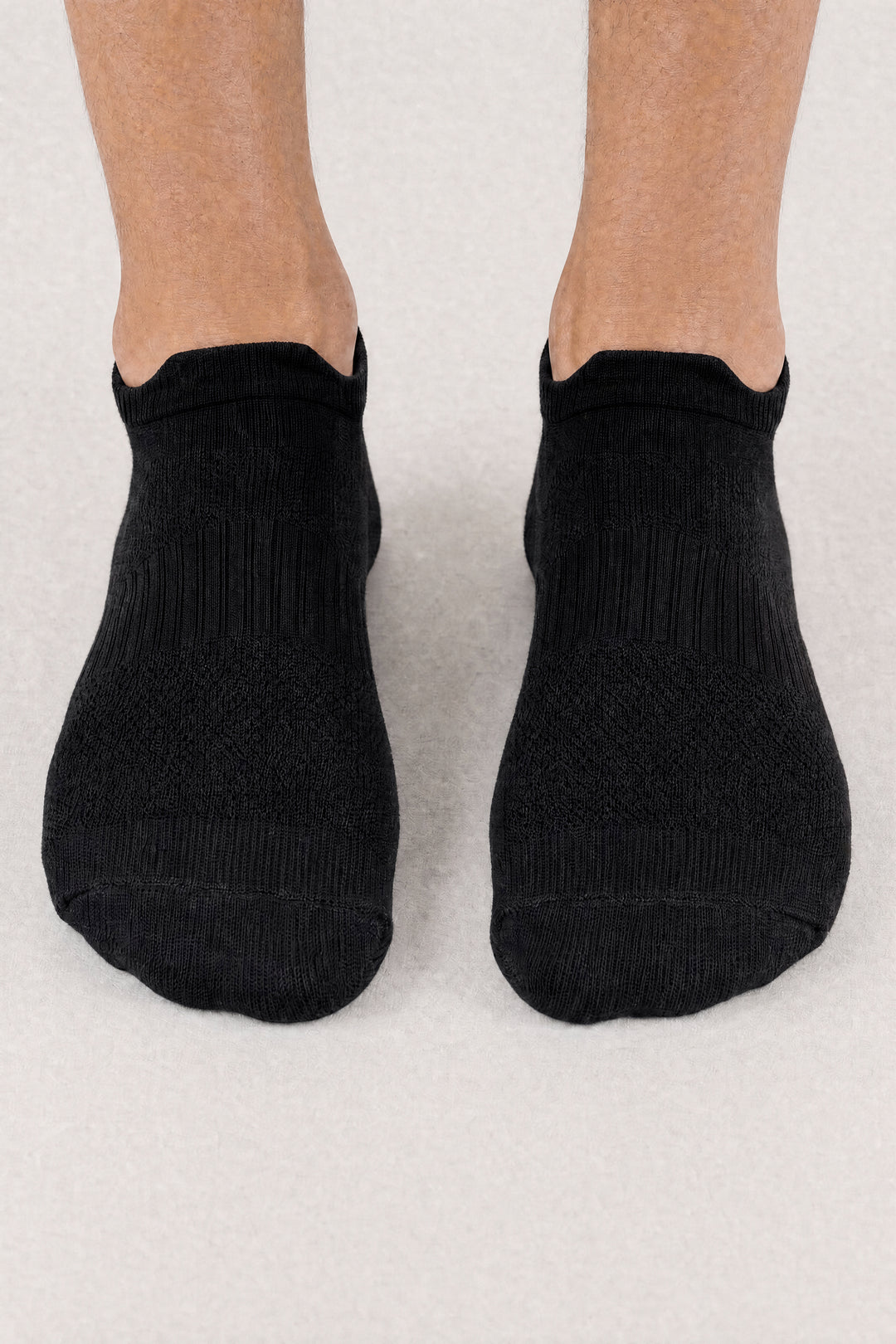 Medias Tobilleras Deportivas 3228 · Hombre · Color: NG · Frontal de los pies #color_ng