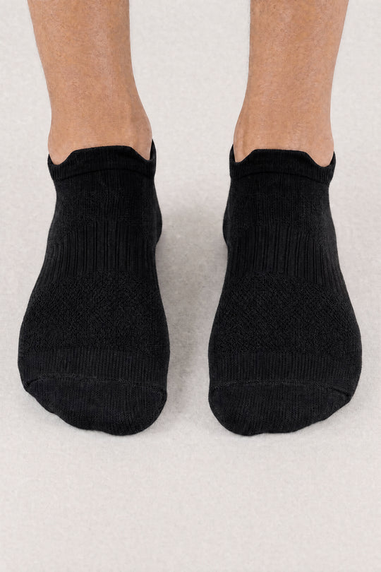 Medias Tobilleras Deportivas 3228 · Hombre · Color: NG · Frontal de los pies 
