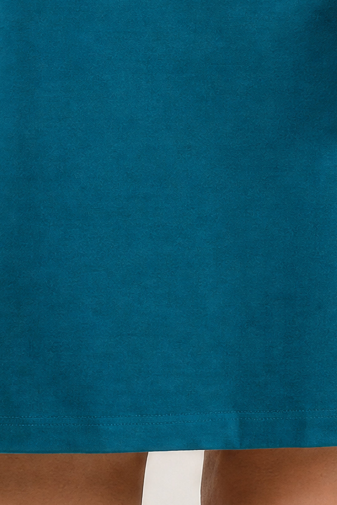 Vestido New York 3121 · Color: VP · Detalle de tejido y terminación inferior 