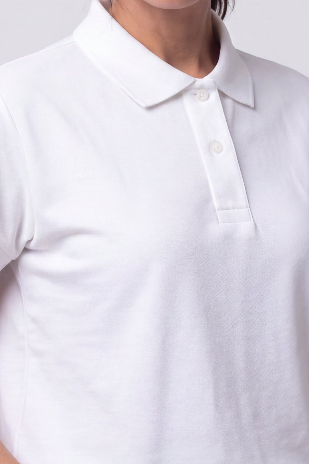 Chemise Polycotton · Color: BL · Detalle del cuello y botones 